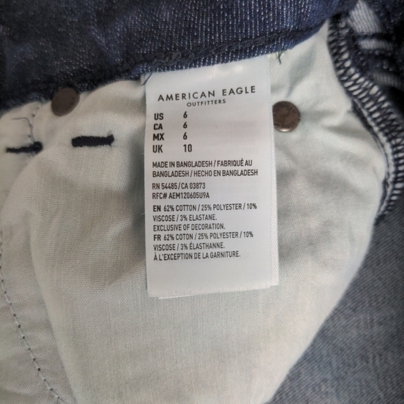 American Eagle Curvy Super Hi Rise Shortie Jean Shorts Women 6 Stretch Cuff Mom - Picture 8 of 10